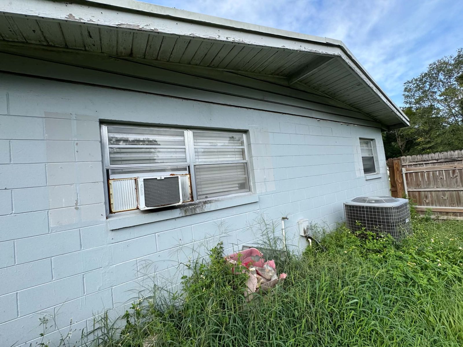 3005 S Park Ave — Photo 13