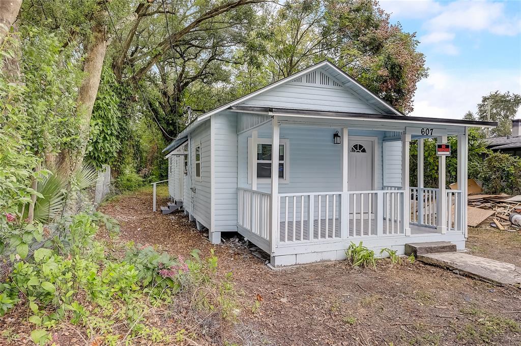 607 Raleigh St — Photo 4