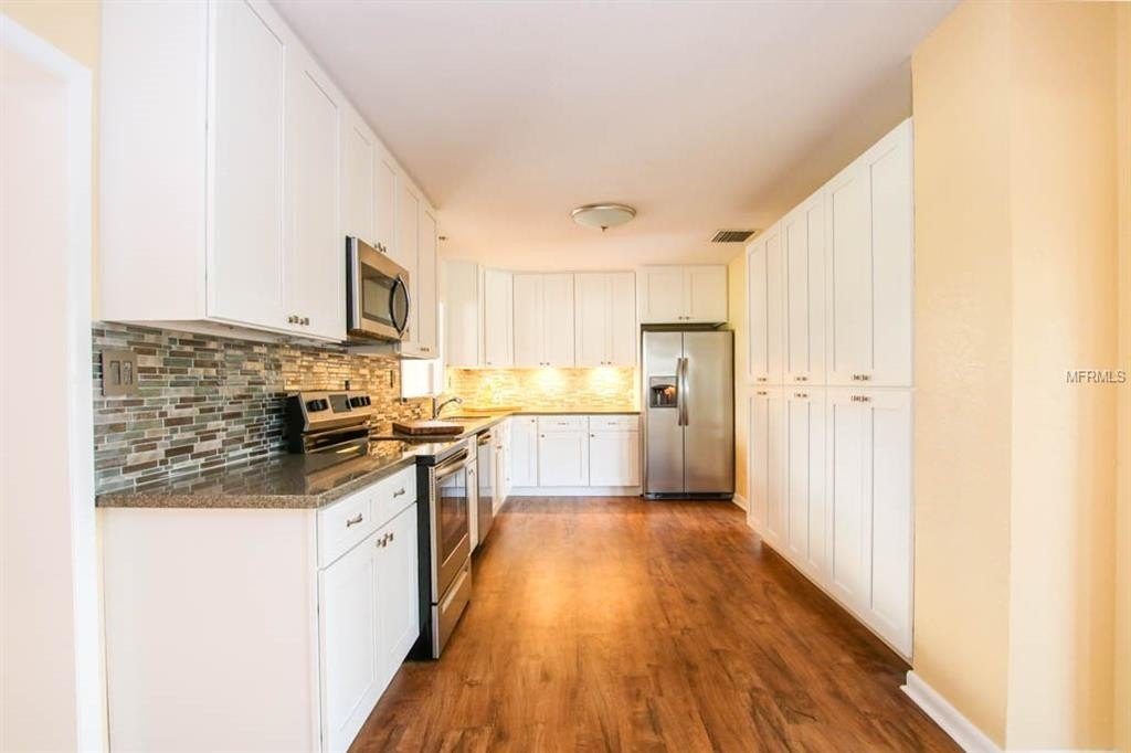 243 N Wales Dr — Photo 21
