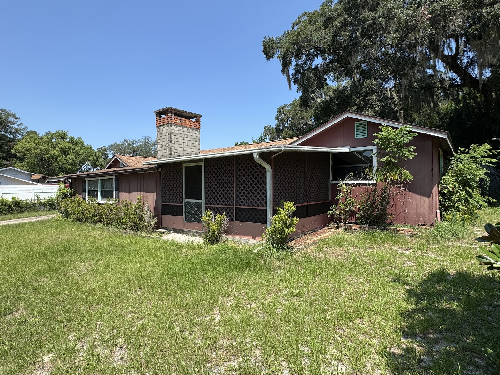 711 Montreville Ave — Photo 3