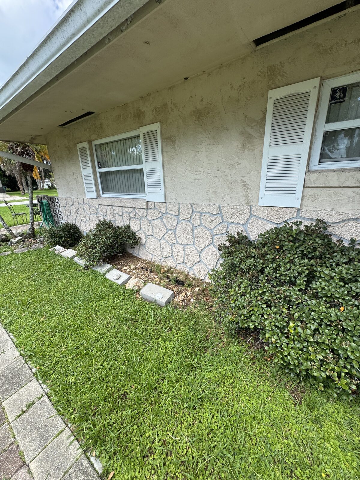 321 Monroe Pl — Photo 12
