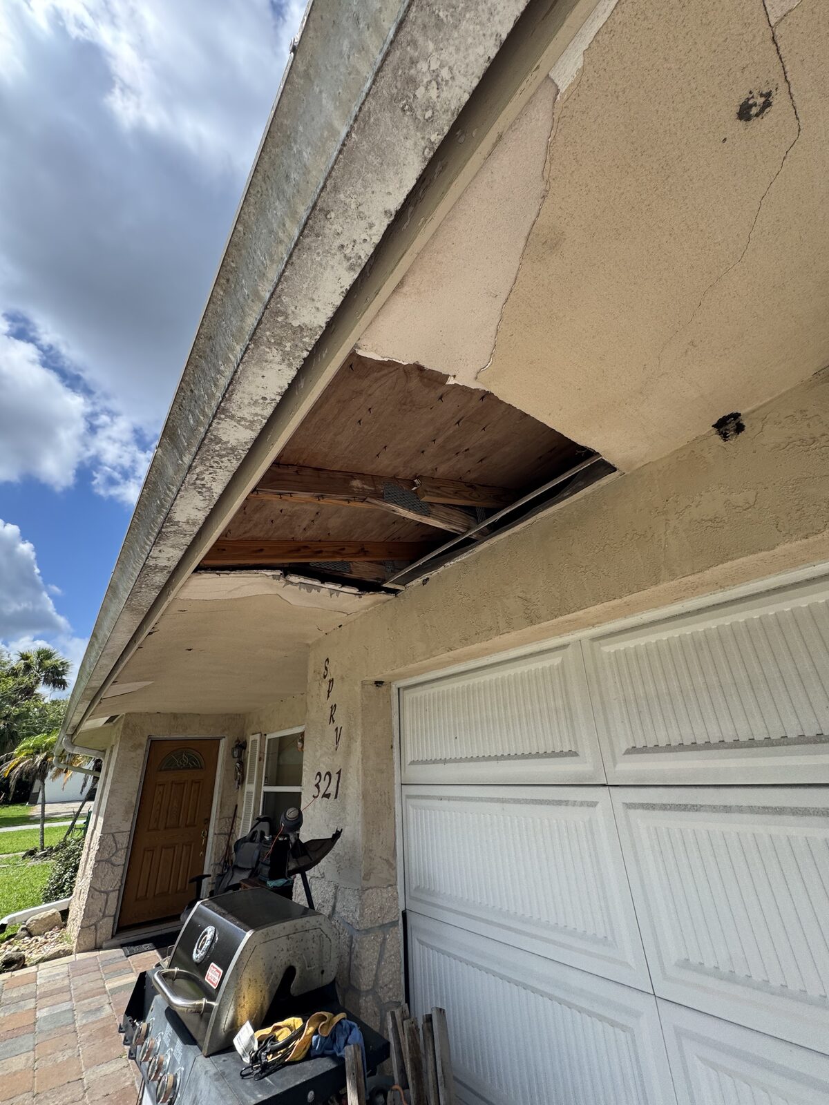 321 Monroe Pl — Photo 19