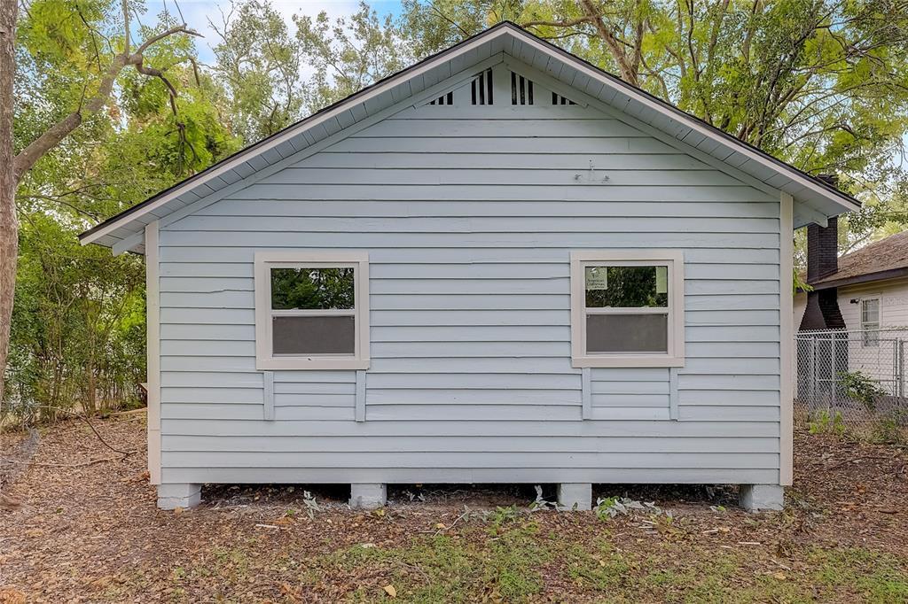 607 Raleigh St — Photo 6