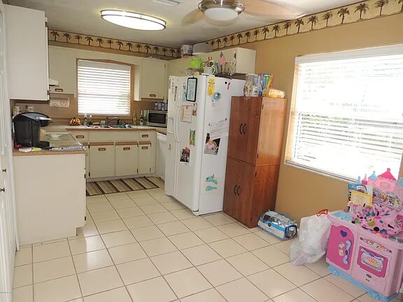 2943 Foxcroft Ln — Photo 4