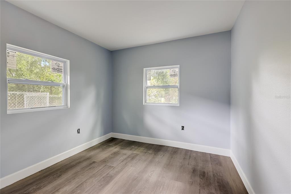 607 Raleigh St — Photo 15