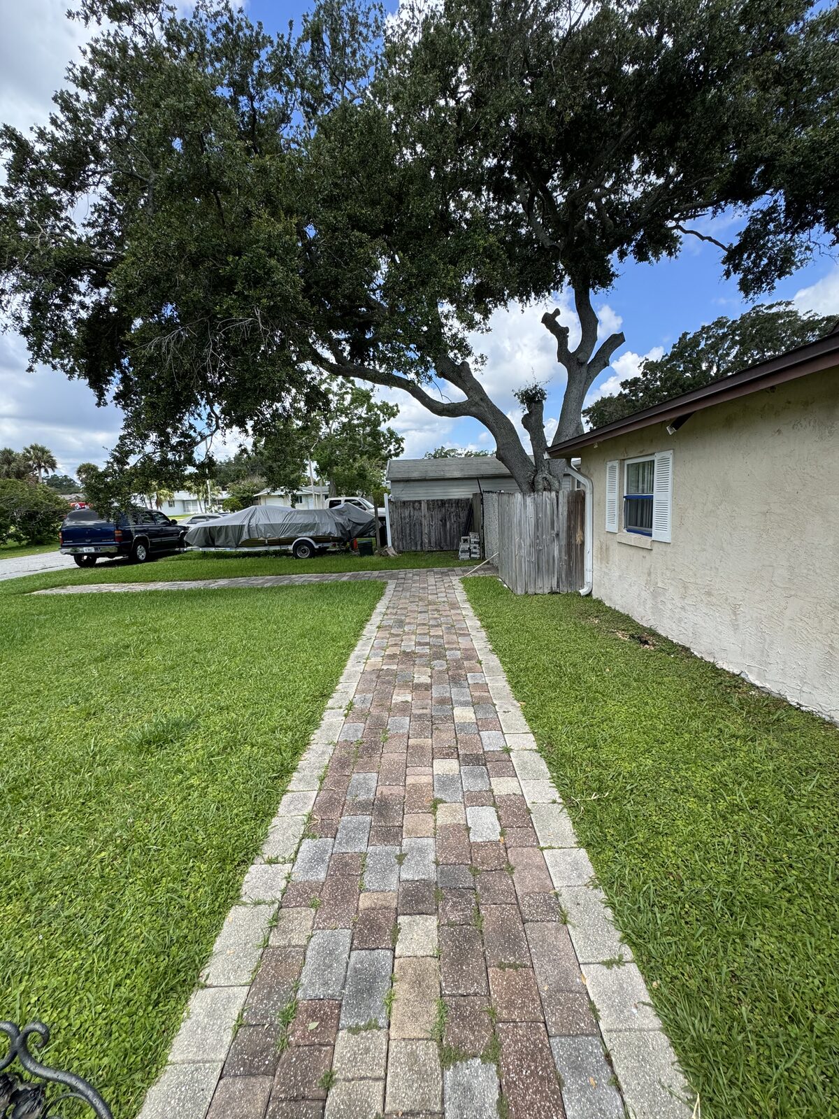321 Monroe Pl — Photo 24