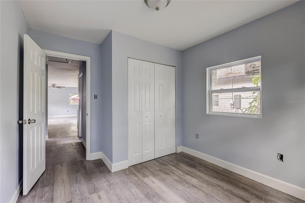 607 Raleigh St — Photo 16